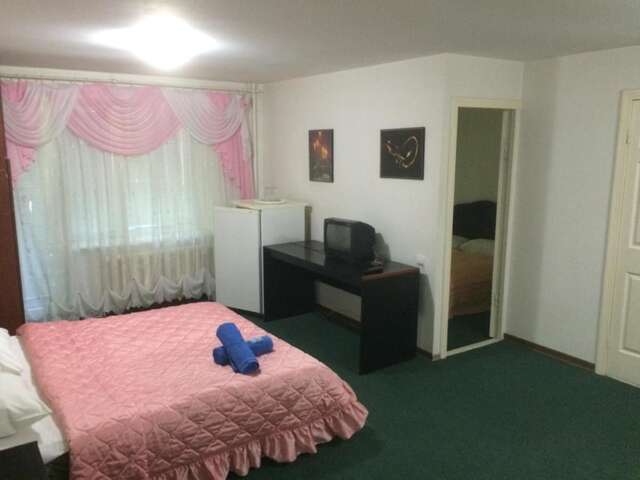 Отели типа «постель и завтрак» Mini Hotel Vesna Днепр-24